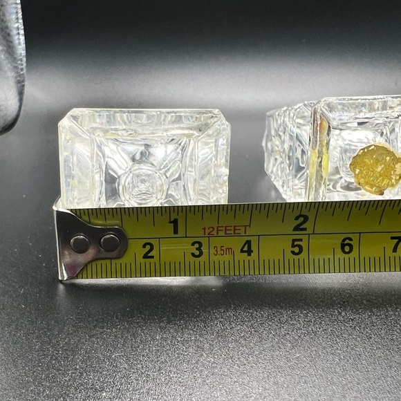 Vintage cut glass salt and pepper shaker set - Picture 3 of 7